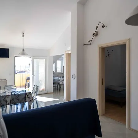 Aniko Apartment